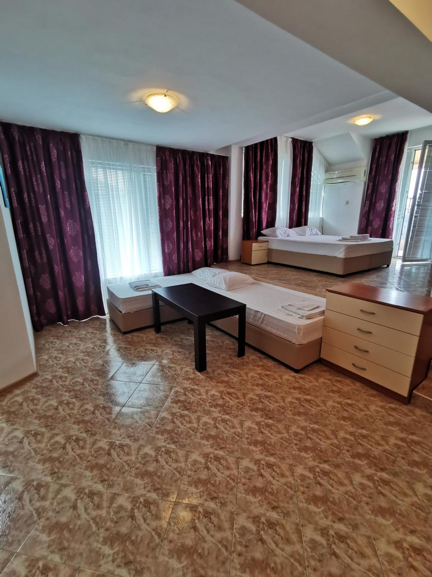 Jelezchevi Guest Rooms Primorsko Bagian luar foto